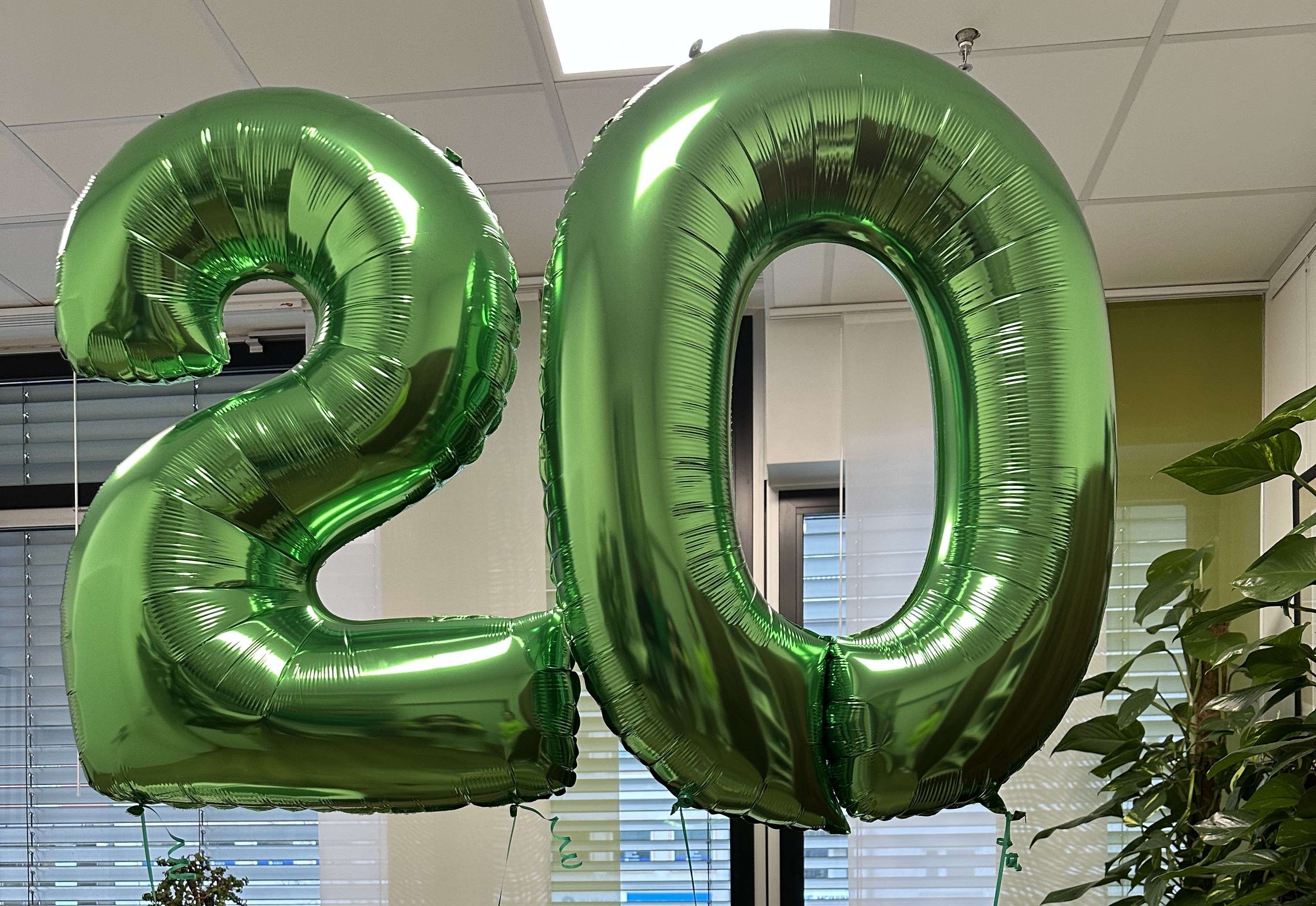 Praxisjubilaeum Dr. Laser quer